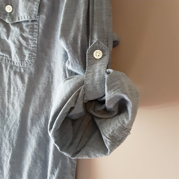 J. Crew Women's Blue Chambray Long Button Down Collared Shirt Size Small - Picture 6 of 14